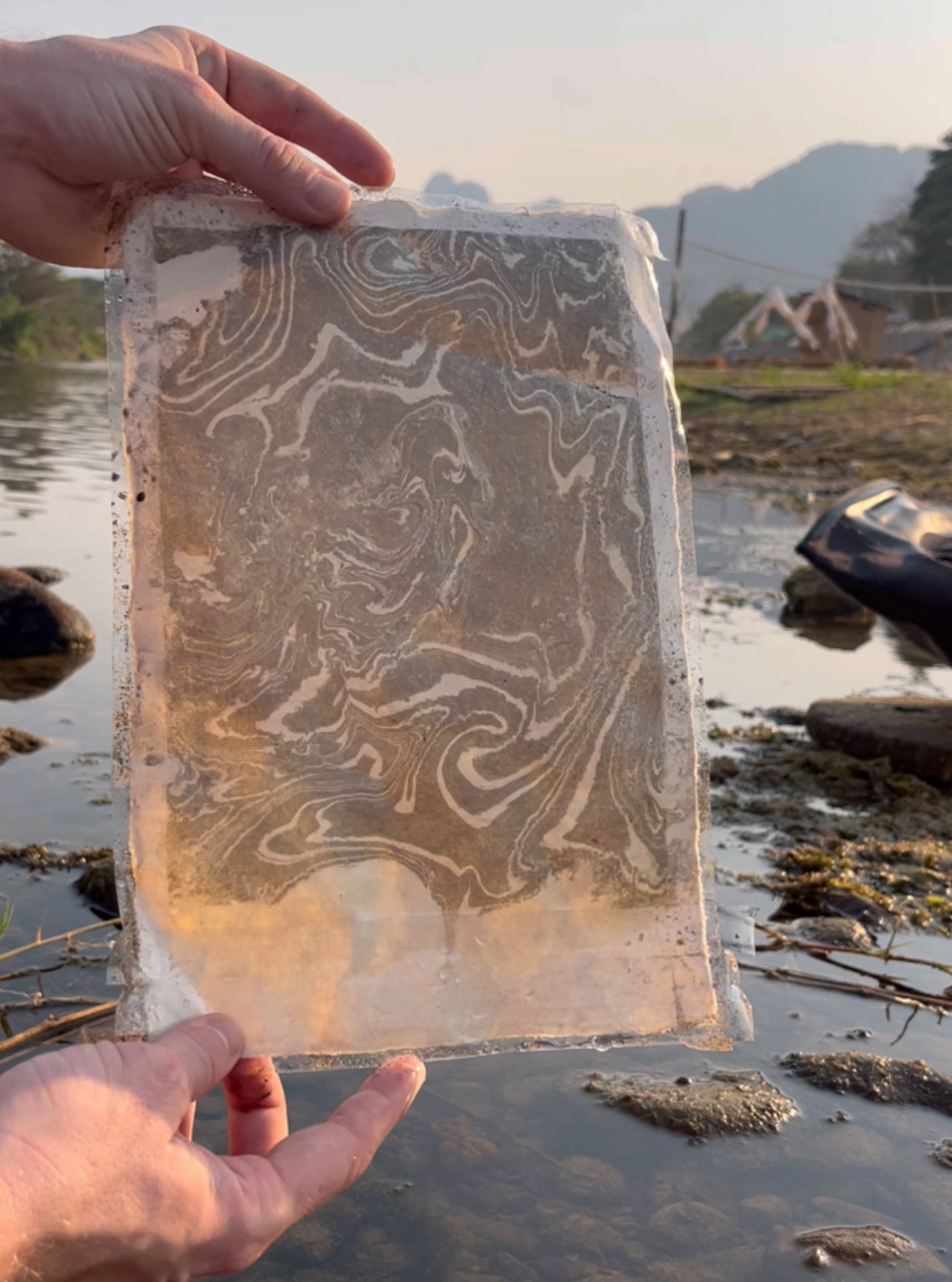 18°55'26.9"N 102°26'43.3"E: Laos